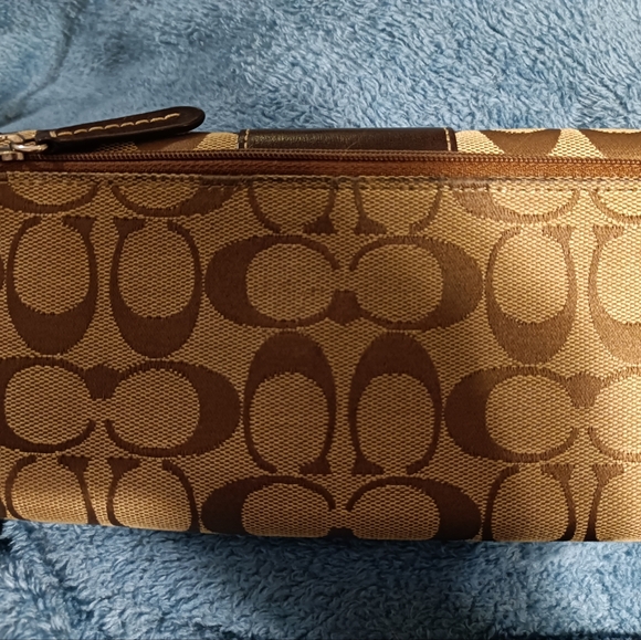 Coach wallet - Picture 2 of 3